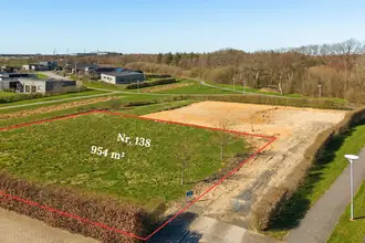 Helårsgrund på Vesterdamsvænget 138, Lind, 7400 Herning