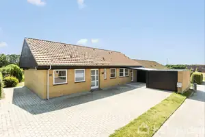 Villa på Asgård 10, 9700 Brønderslev