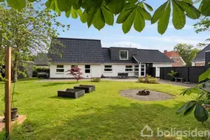 Villa på Sct Hans Vej 12, 9800 Hjørring