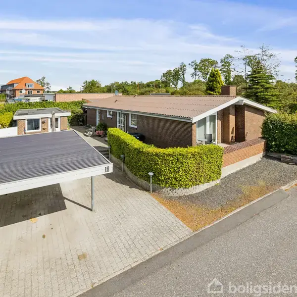 Villa på Vildrosen 18, 9510 Arden