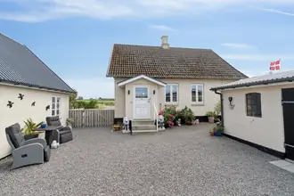 Villa på Splitsgårdsvej 15, Klemensker, 3782 Klemensker