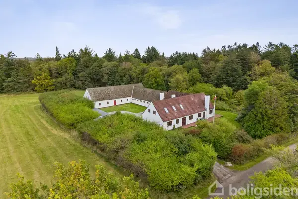 Landejendom på Stensbækvej 13, 9881 Bindslev