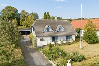 Villa på Rostvedvej 9, Rostved, 8410 Rønde