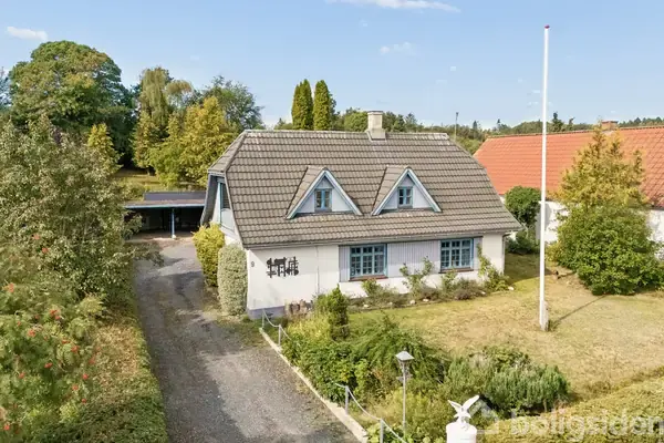 Villa på Rostvedvej 9, 8410 Rønde