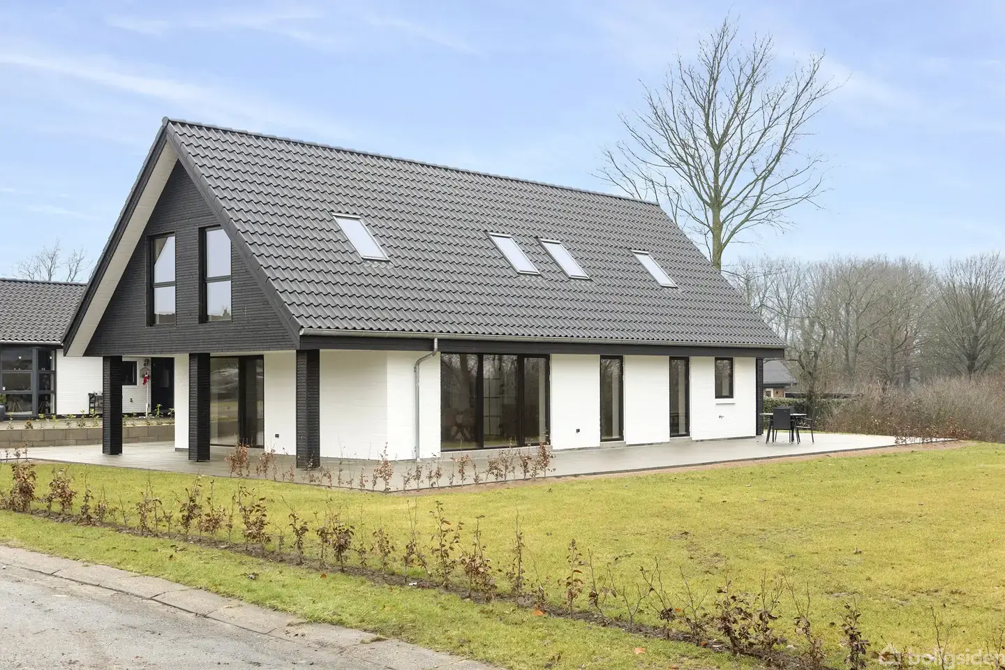 Totalrenoveret ejendom i populært villakvarter i Vejen