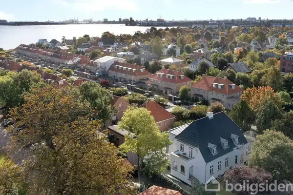 Villa på Strandvejen 142B, 2920 Charlottenlund
