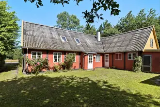 Villa på Rømeregårdsvej 16, Aarsballe, 3700 Rønne