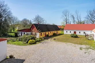 Landejendom på Rørbæksvej 12, Løvel, 8830 Tjele