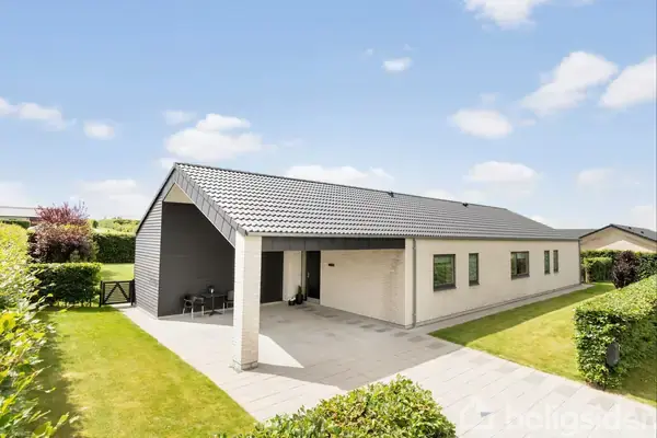 Villa på Karl Algreen Møllers Vej 8, 8543 Hornslet