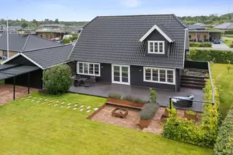Villa på Ny Sandfeldvej 106, 7330 Brande