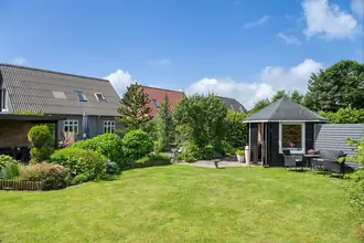 Villa på Svalevej 4, 6971 Spjald