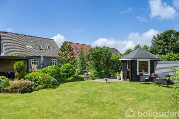 Villa på Svalevej 4, 6971 Spjald