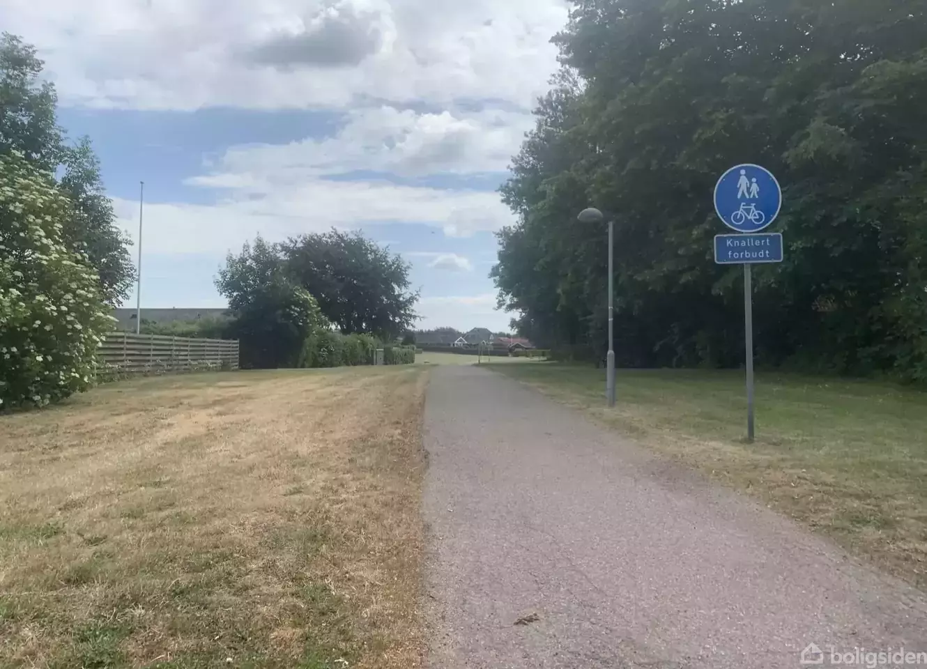 Skønt beliggende helårsgrund med mulighed for nyopførelse af drømmeboligen - Visning 5