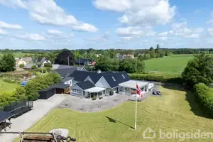 Villa på Viborgvej 237, 8450 Hammel