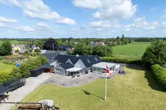 Villa på Viborgvej 237, Svenstrup, 8450 Hammel