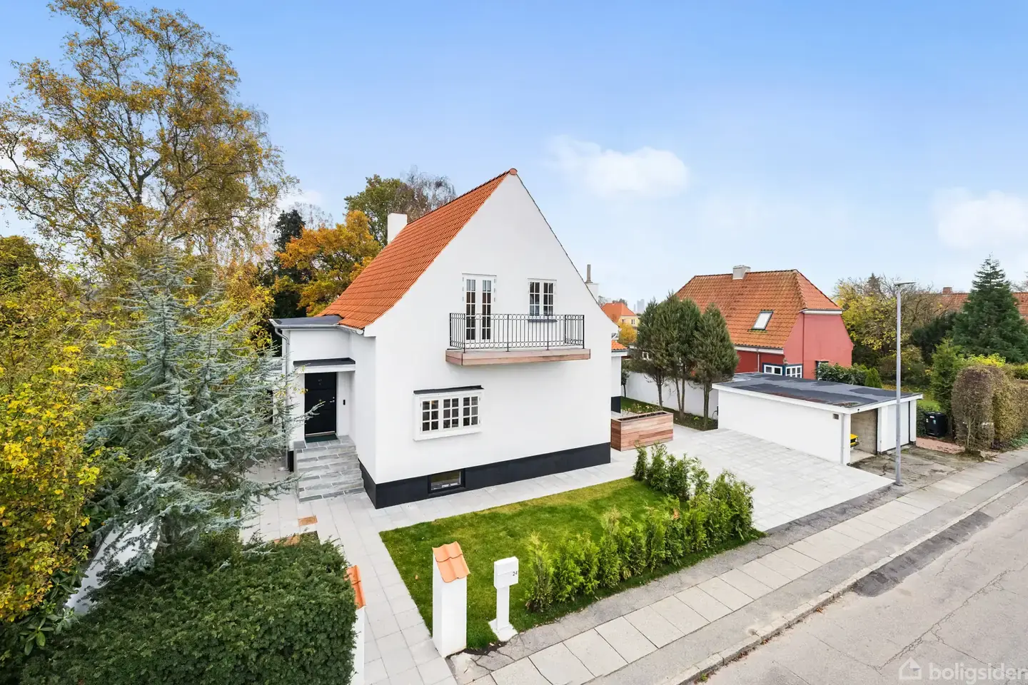 Eksklusiv, gennemrenoveret villa i Åbyhøj