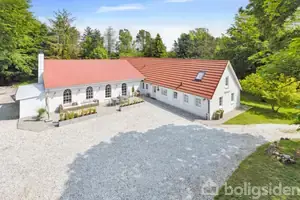 Landejendom på Rosenhøjvej 25, 9900 Frederikshavn