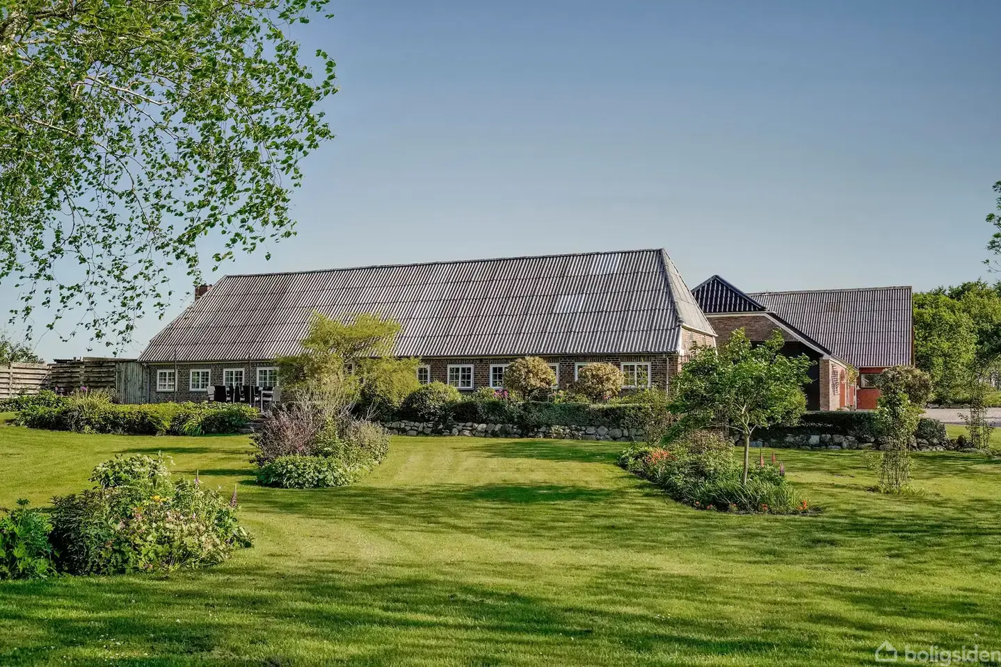 Landejendom på Kvorupvej 61, 6800 Varde