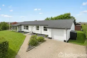 Villa på Færøvej 5, 9670 Løgstør