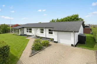 Villa på Færøvej 5, 9670 Løgstør