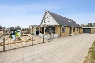 Villa på Poulsgade 11, 9320 Hjallerup