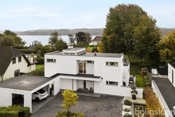 Villa på Strandvejen 104, 7120 Vejle Øst