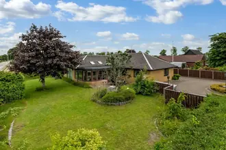 Villa på Østertoften 77, Lind, 7400 Herning
