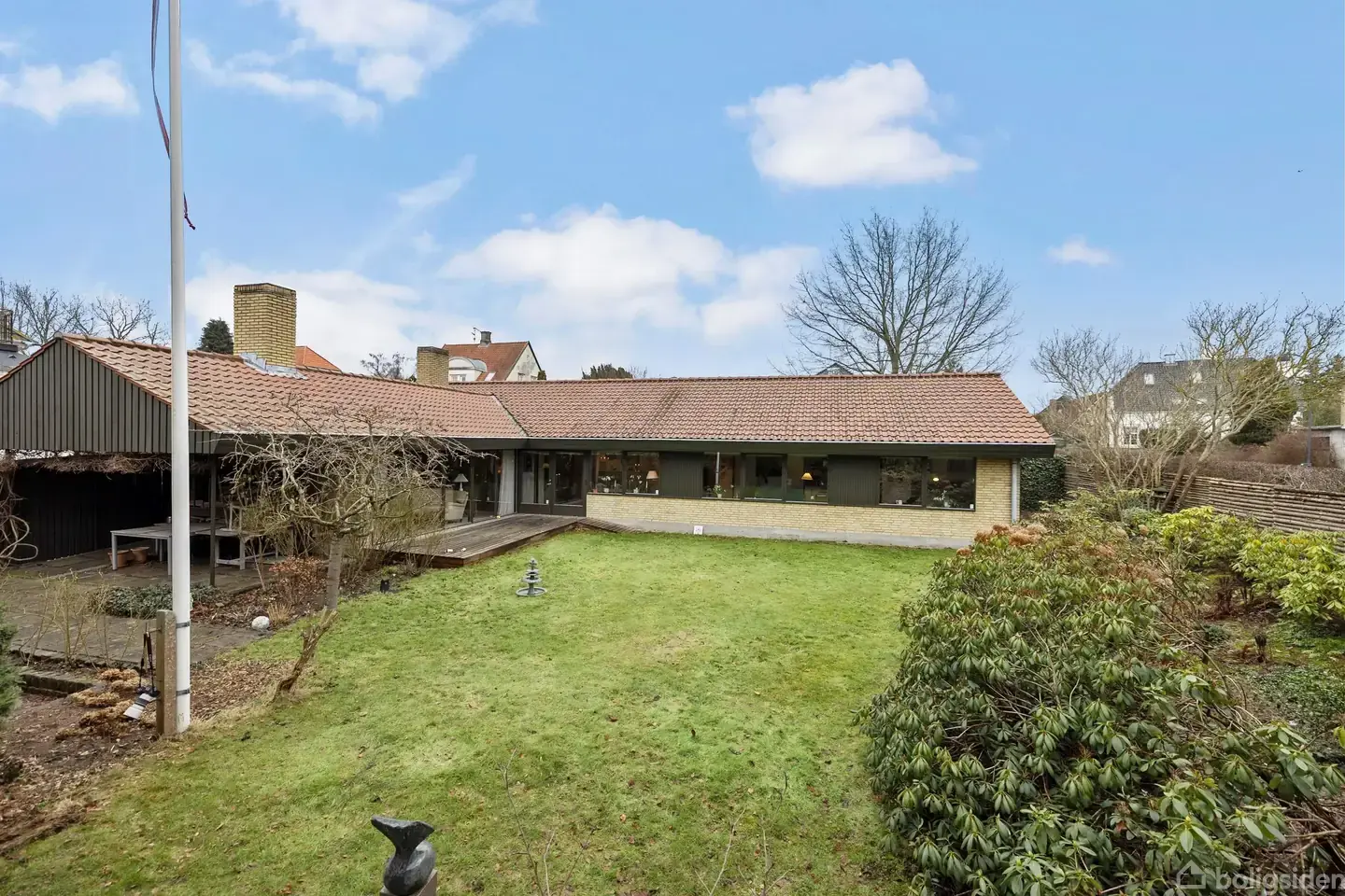 Eksklusiv familieidyl i hjertet af Charlottenlund