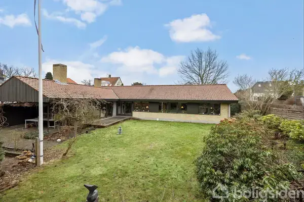 Villa på Efterårsvej 1A, 2920 Charlottenlund
