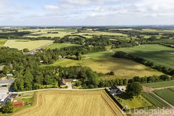 Landejendom på Bygvænget 1, 8870 Langå