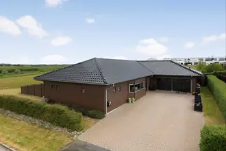 Villa på Beethovens Alle 18, 8920 Randers NV