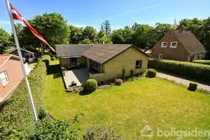 Villa på Strandvejen 52, 6854 Henne
