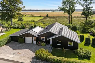 Villa på Fjordbakken 25, Mellerup, 8930 Randers NØ