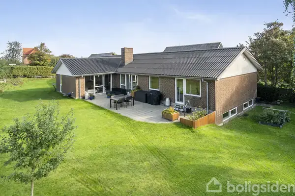 Villa på Blommebakken 2, 7600 Struer