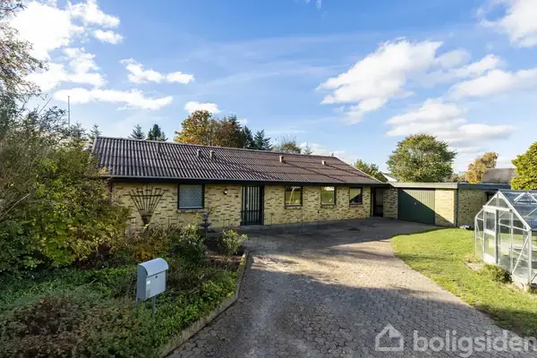 Villa på Hjedsbækvej 56, 9530 Støvring