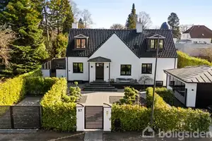 Villa på Dronninggårds Alle 87, 2840 Holte
