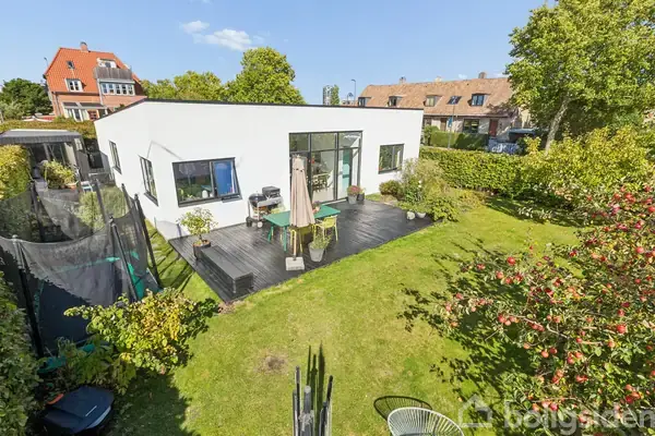 Villa på Samosvej 58, 2300 København S