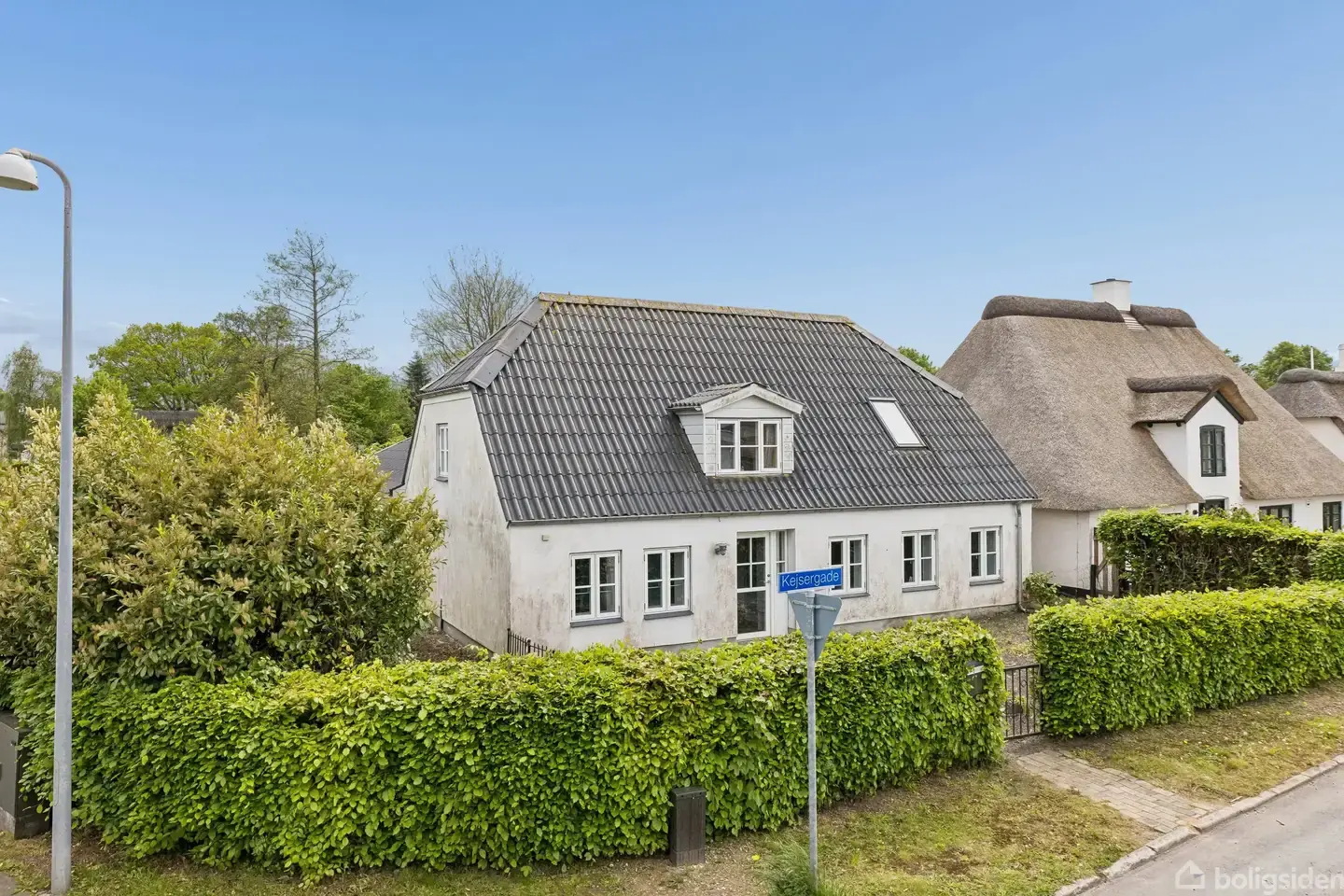 Spændende ejendom med stort potentiale - centralt i Bov