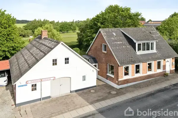 Villa på Nisset Bygade 15, 8632 Lemming