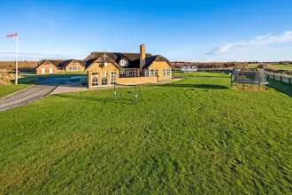 Fritidshus på Øbyvej 27, Husby, 6990 Ulfborg