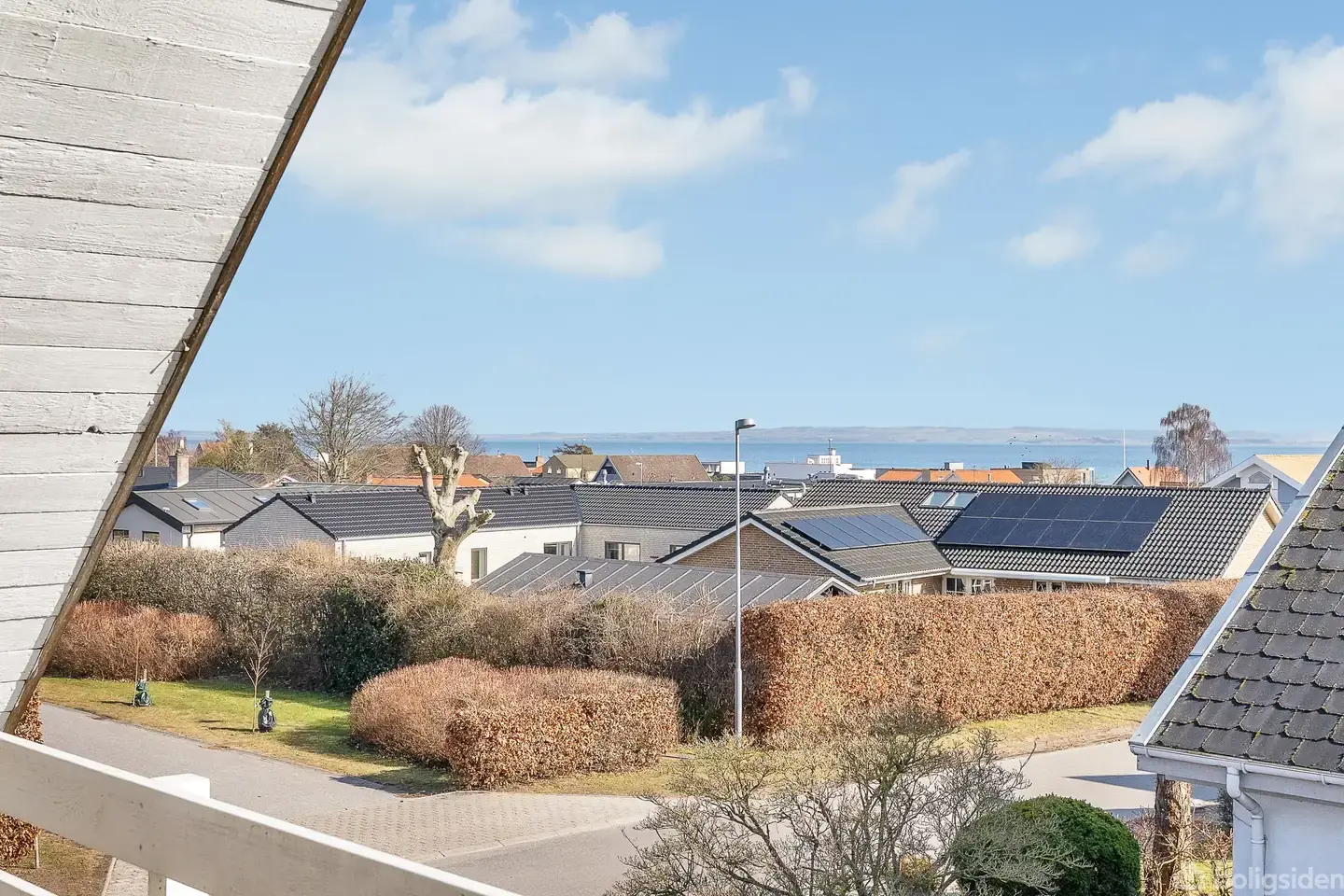 Skøn villa med 190 etagemeter med havudsigt og kun 250 meter til stranden! - Visning 2