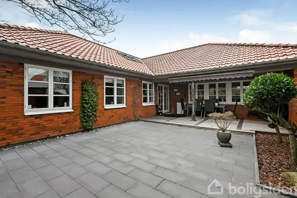 Villa på Rønnevej 2, 6710 Esbjerg V