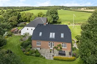 Landejendom på Dørslundvej 61, 7330 Brande