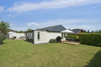 Villa på Hyldebærhaven 3, 2680 Solrød Strand