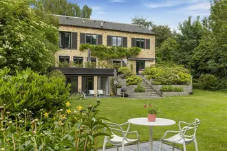 Villa på Christiansholmsvej 14, 2930 Klampenborg