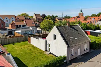 Villa på Fruegade 4+6, 4970