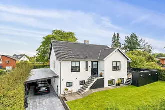 Villa på Molsvej 2, Vorup, 8940 Randers SV