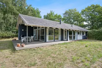 Fritidshus på Pirolvej 6, Handrup, 8400 Ebeltoft