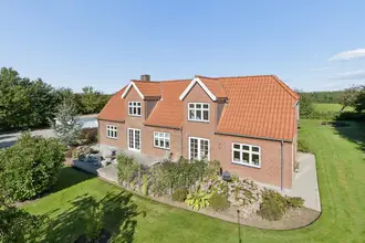 Villa på Astrupvej 5, Astrup, 8370 Hadsten