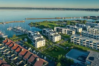 Ejerlejlighed på Strandvejen 80, 1. th., 8400